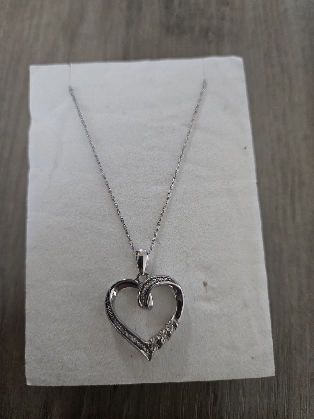 Kay Jewelers Silver Heart Pendant Necklace with Crystal Accents